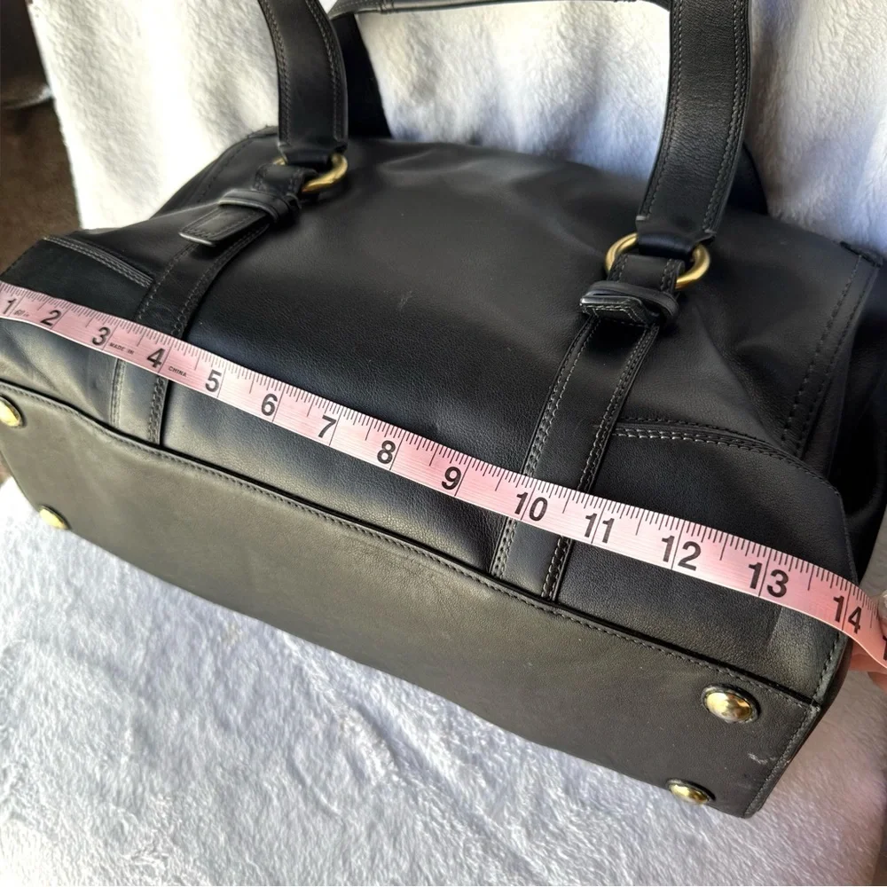 Vintage Coach Hampton #11046 Large Shoulder Bag Turnlock Black Leather - Picture 5 of 11